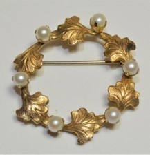 Spilla A Forma Di Ghirlanda In