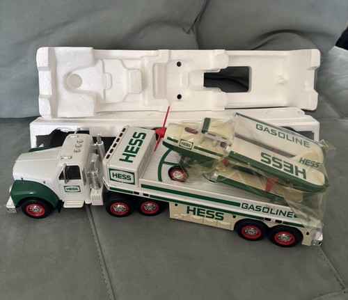 Hess benzina 2002 - hess,