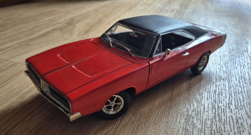 Dodge charger 1 18 - dodge,