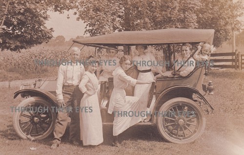 Original photo postcard - , family