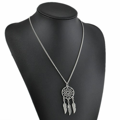 Collana con pendente ciondolo