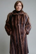 Cappotto lungo in pelliccia di