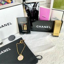 CHANEL CC porta pennello