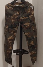 Jeans stile mimetico militare, taglia M, usato, in buone condizioni generali
