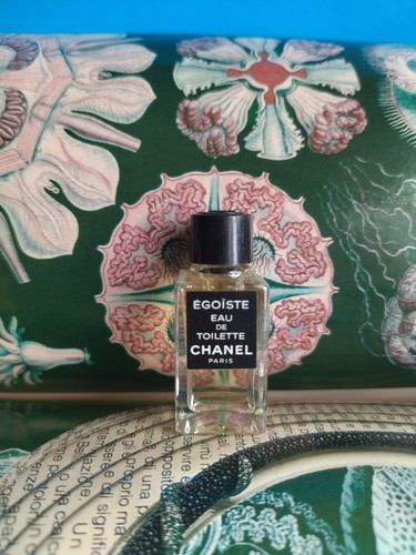 Chanel egoiste eau de - "chanel",