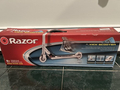 Razor kick scooter - a, argento
