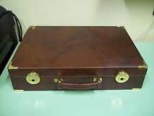 Valigetta 24 ore da lavoro di colore marrone