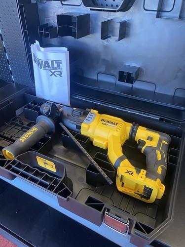 Martello perforatore rotativo