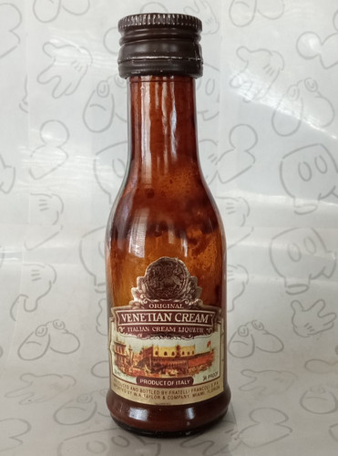 Crema veneziana vuota - vuota,