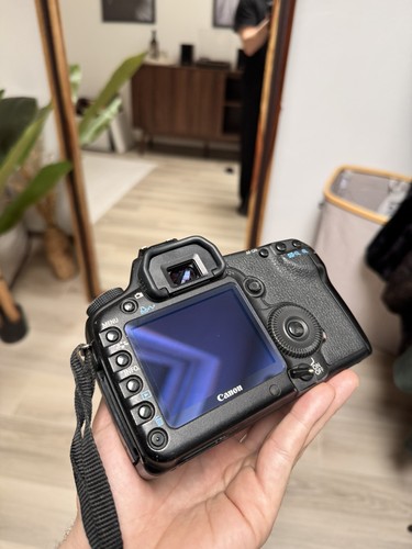 Canon eos mark - canon,