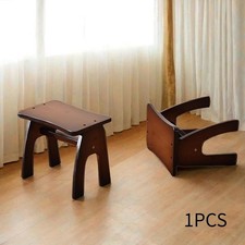 Sgabello in legno semplice