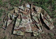 Divisa Militare dell'Esercito Americano - Ideale per Soft Air - US Army Uniform