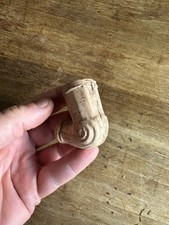 Antica pipa in terracotta