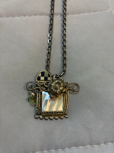 Collana floreale stile