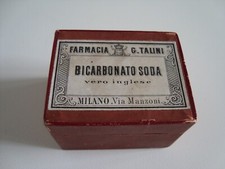 Antica scatolina in cartone