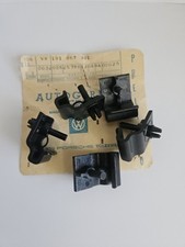 1xORIGINAL VW 191867301 CLIP