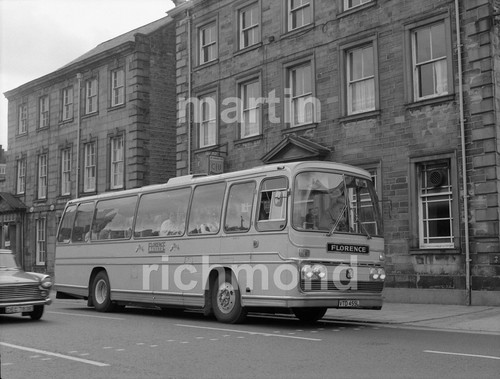 Lancaster florence bus vtd455l - lancaster,