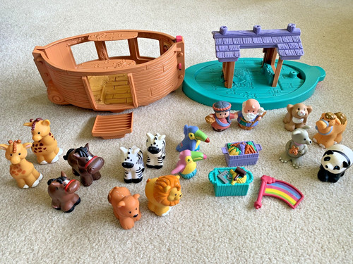 Vintage 2002 little people - little,