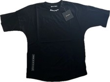 T-shirt nera media oversize