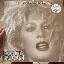 Loretta Goggi C’è’ Poesia