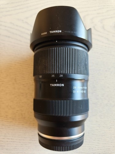 Tamron 75mm 8 - 28-75mm, di