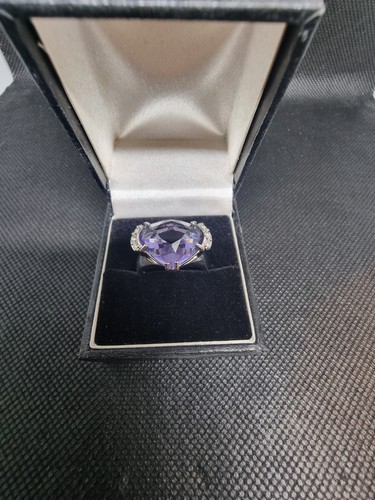 Anello cocktail firmato