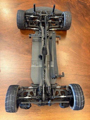 Yokomo bd11 graphite chassis - yokomo,
