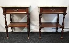Coppia di comodini antichi –