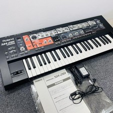 Roland SH-201 sintetizzatore