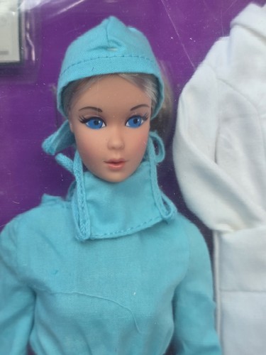 Barbie doctor 1973 - barbie,