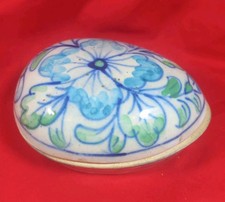 Antica scatola in ceramica-