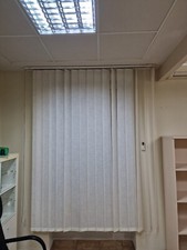 Tenda a strisce verticali