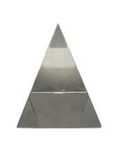Piramide di cristallo