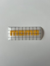 Adesivo logo Momo fustellato
