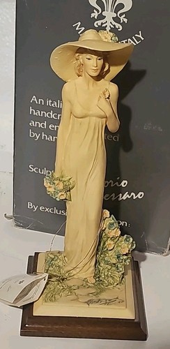 Statuina dama classe - di,