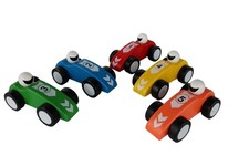 SET. 5 PEZZI AUTO DA CORSA