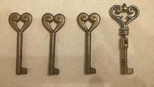 4 Vecchie chiavi da collezione
