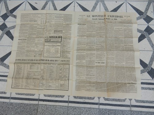 French newspaper wallpaper - newspaper,