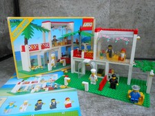 LEGO Breezeway Café