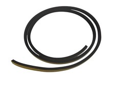 Guarnizione in gomma adesiva per mantice soffietto fisarmonica 5 x 4 mm (1,5 m)