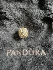 Autentico Charm Pandora Oro