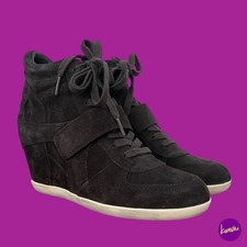 Stivaletti con zeppa morbida