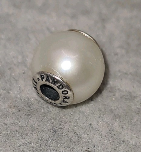 Charm pandora essenza - charm,