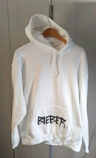 Justin Bieber cambia album