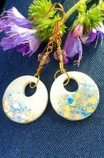 Orecchini donna CERCHI artigianali In resina- cerchi bianchi, paietts oro e rosa