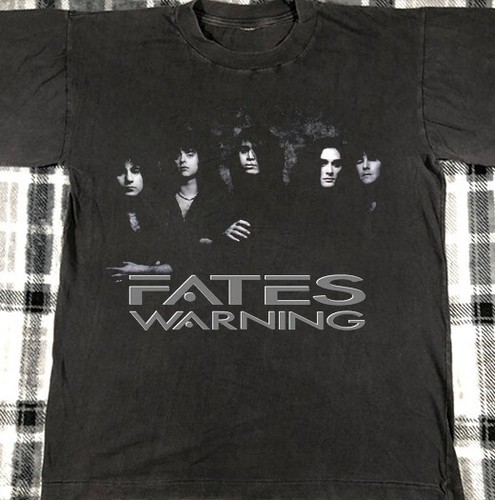 Nuova camicia fates - nuova,