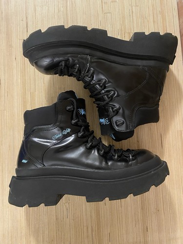 Naked wolfe apex size us - eu,