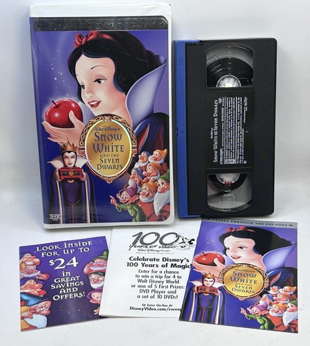 Snow white seven dwarfs - white,