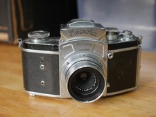Fotocamera Exacta (Exakta) versione esportazione post guerra 5 con obiettivo Jsogon 40mm FUNZIONANTE