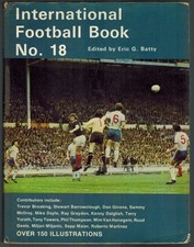 Libro Calcio Internazionale #18 Annuale 1975/76 Eric Batty
